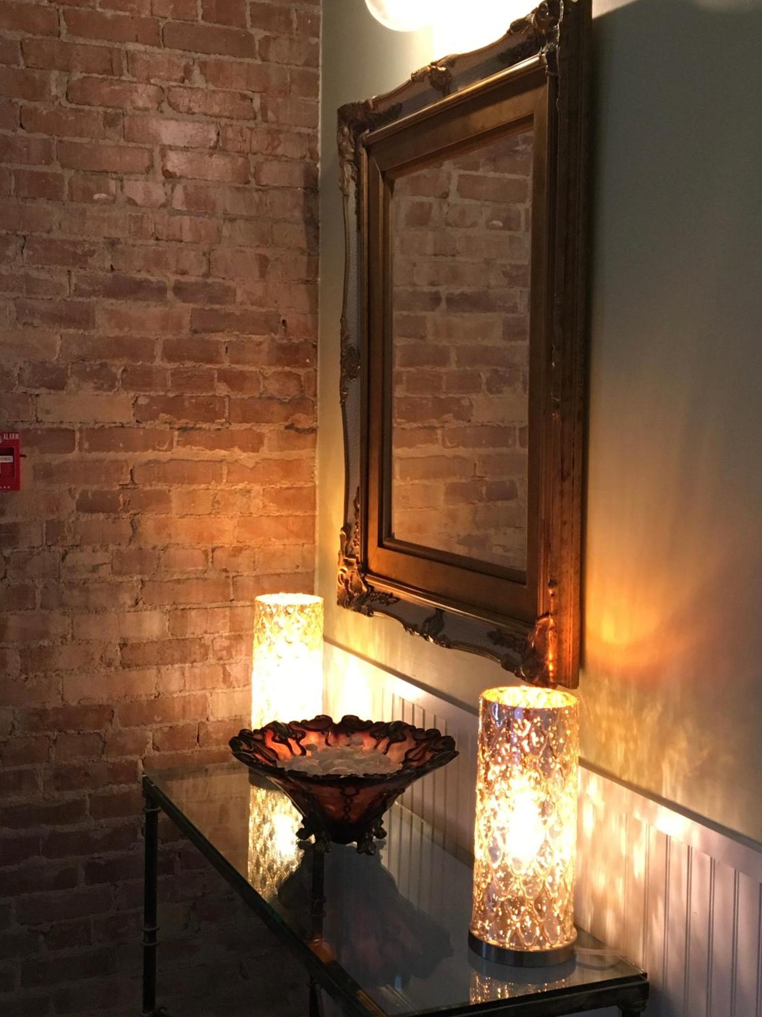 Bisbee Brownstone Suites Экстерьер фото