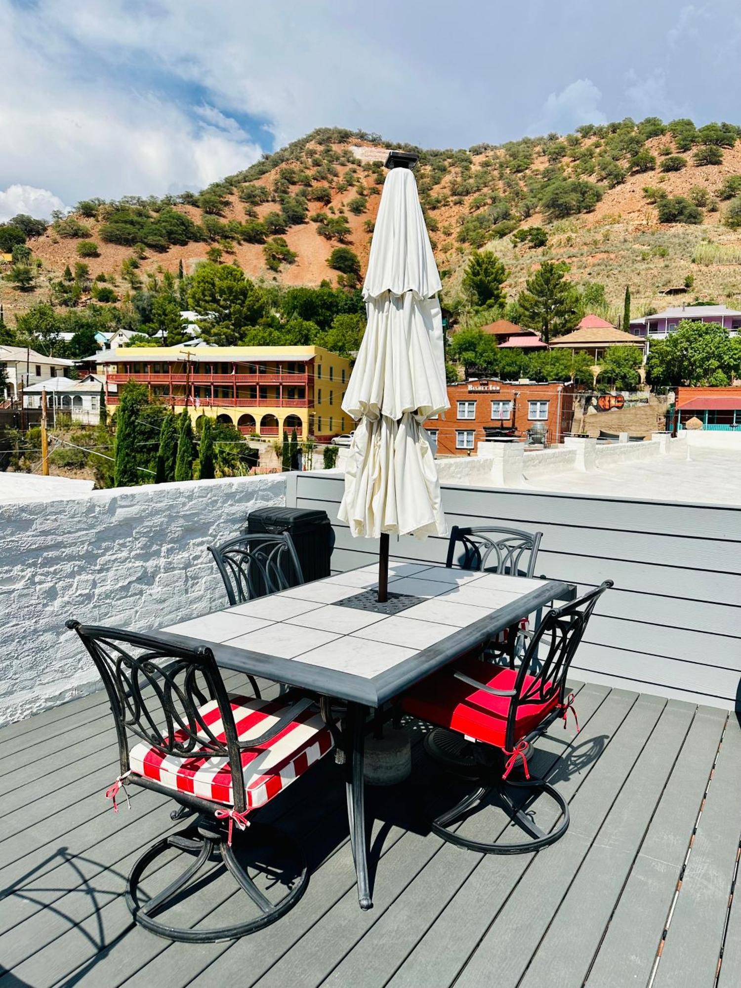 Bisbee Brownstone Suites Экстерьер фото