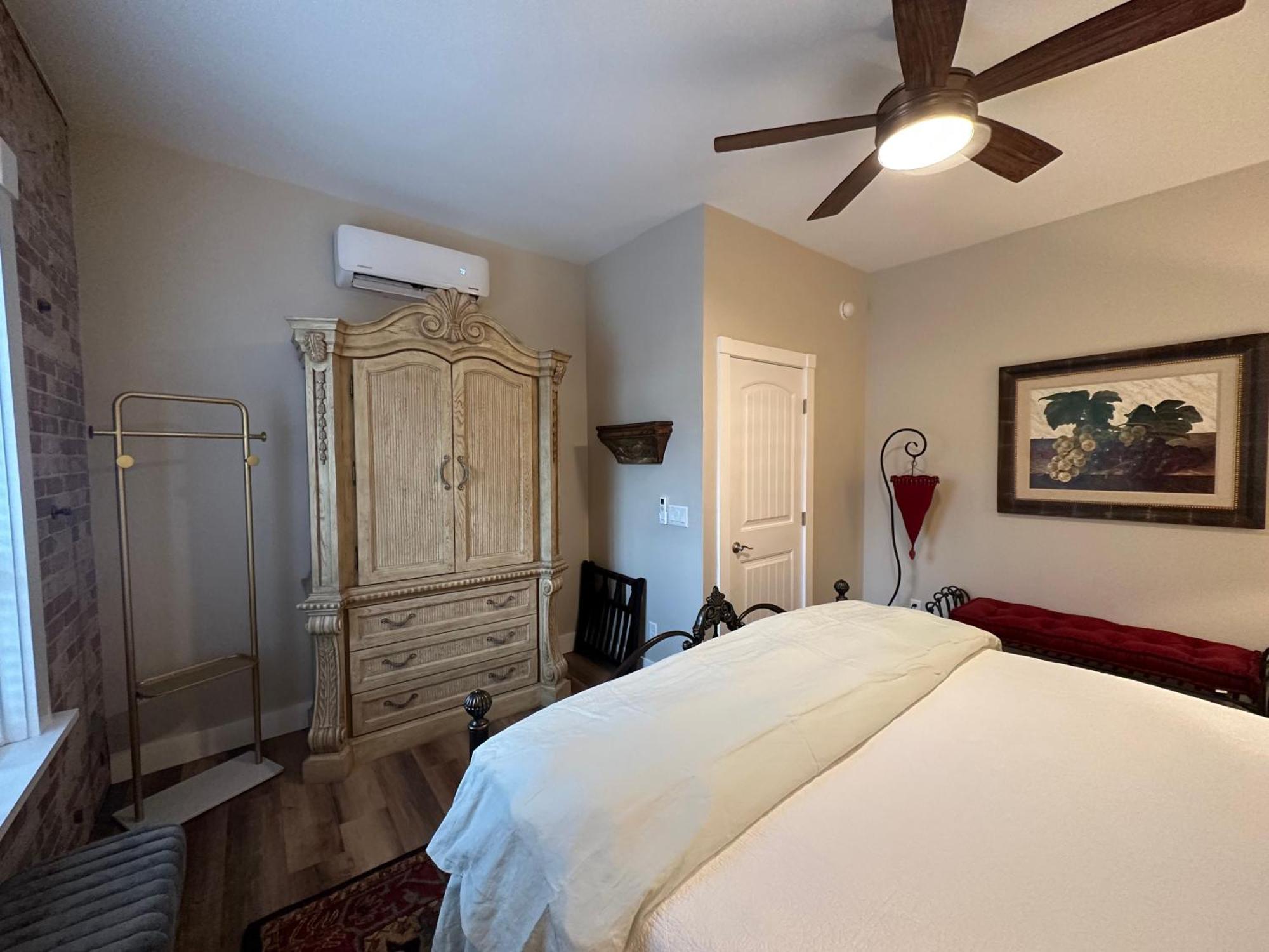 Bisbee Brownstone Suites Номер фото