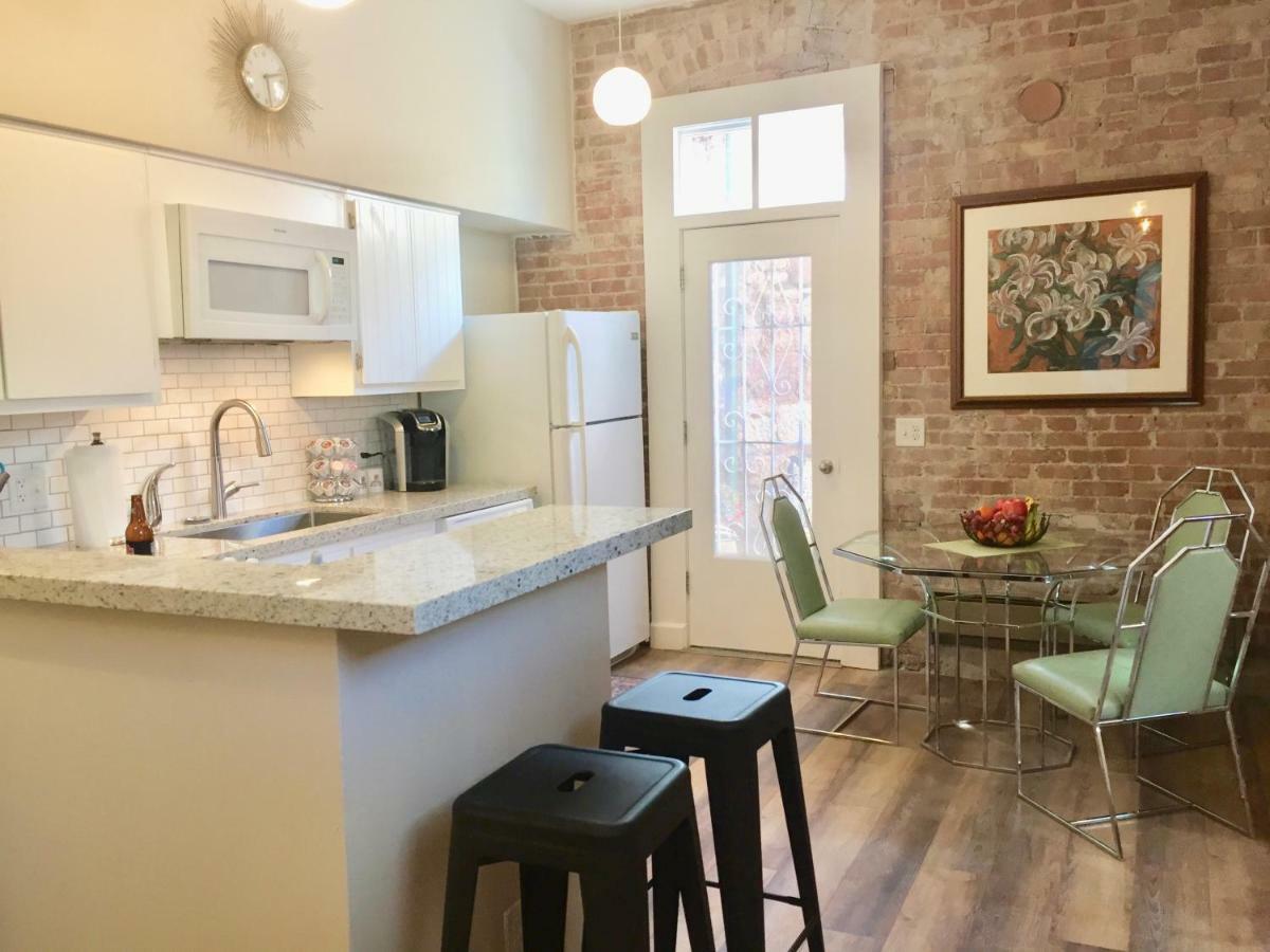 Bisbee Brownstone Suites Экстерьер фото