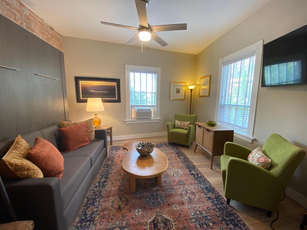 Bisbee Brownstone Suites Экстерьер фото