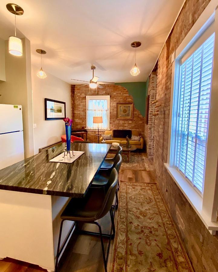 Bisbee Brownstone Suites Экстерьер фото